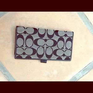 Classic Coach Checkbook Holder